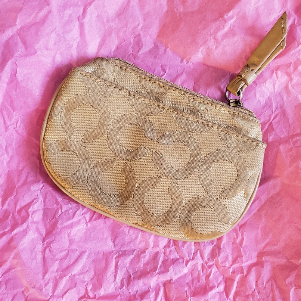 Coach beige signature print coin/key fob - Picture 3 of 5